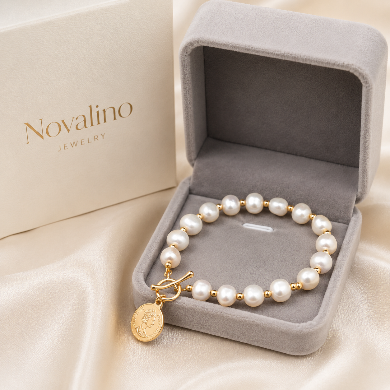 Luna Pearl Coin Bracelet
