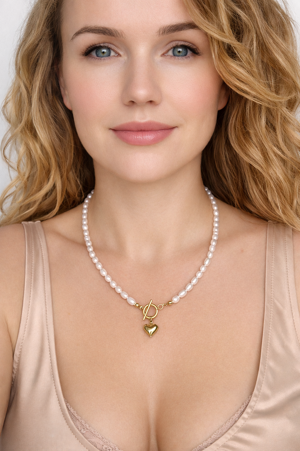 Gold Heart Pearl Necklace