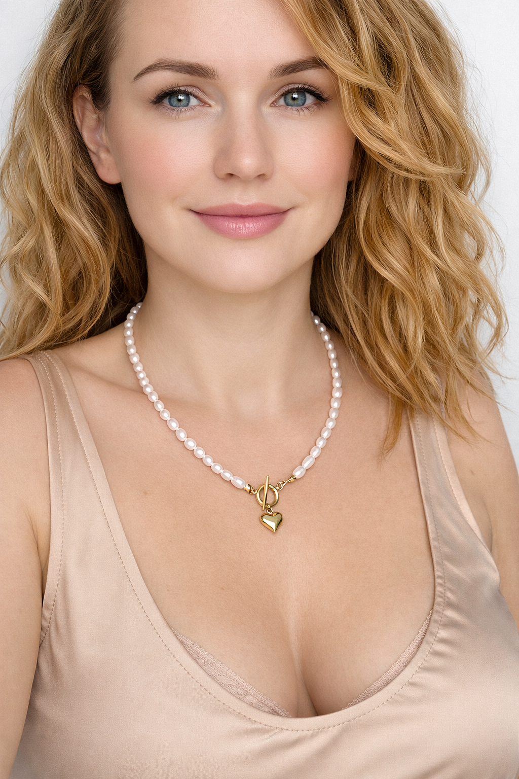 Gold Heart Pearl Necklace