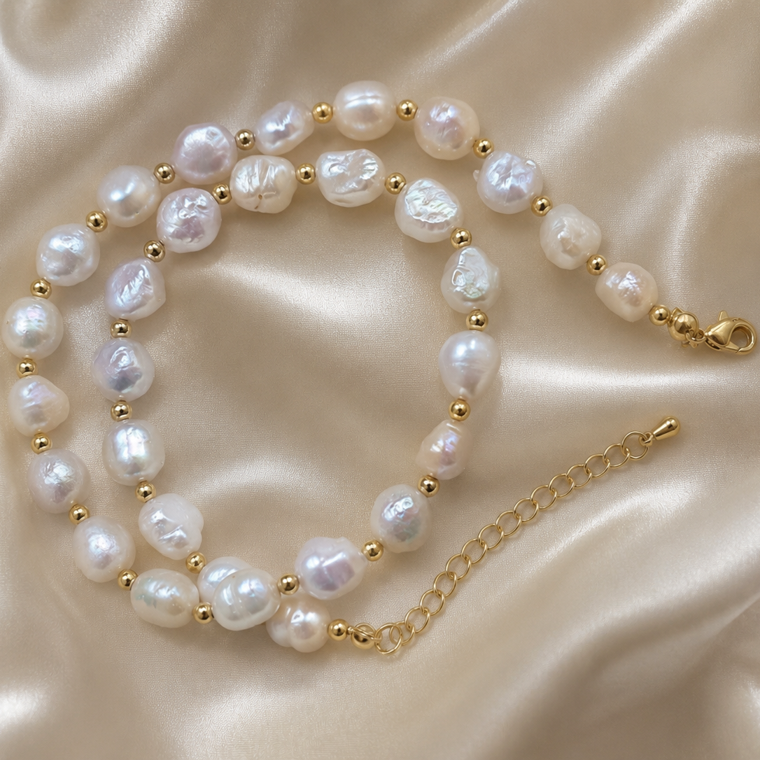 Luna Freshwater Pearl Necklace